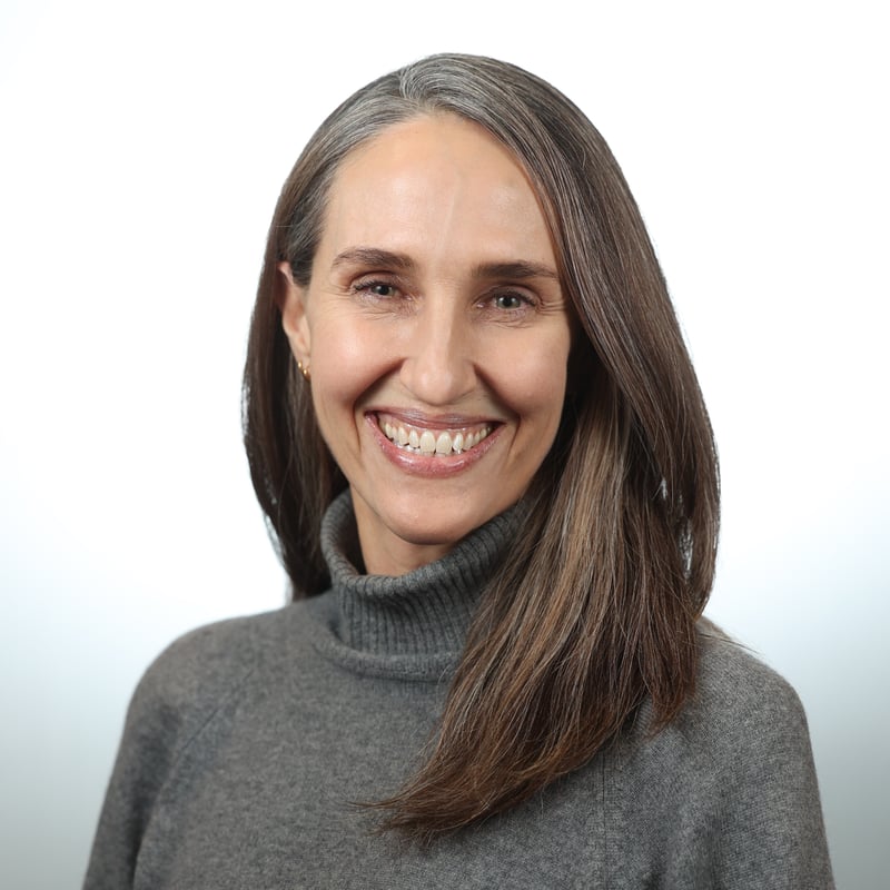 Kelly Keena Headshot