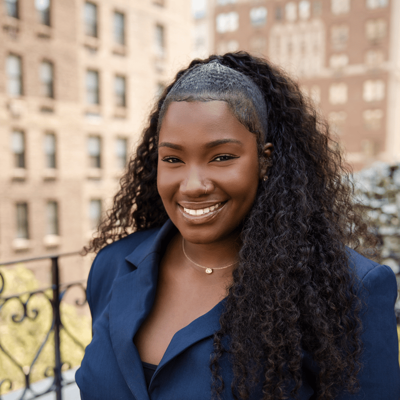 Symones Headshot_2025